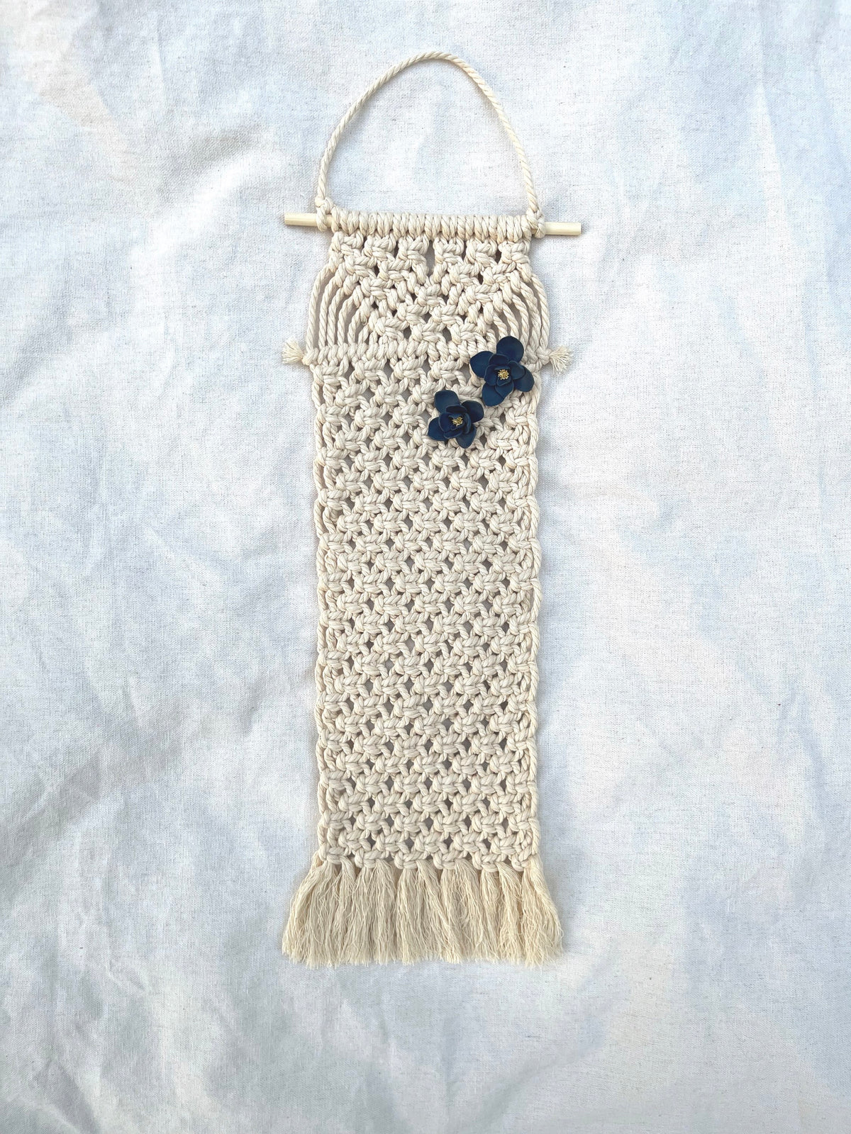 Macramé Hanging Jewelry Storage image 1