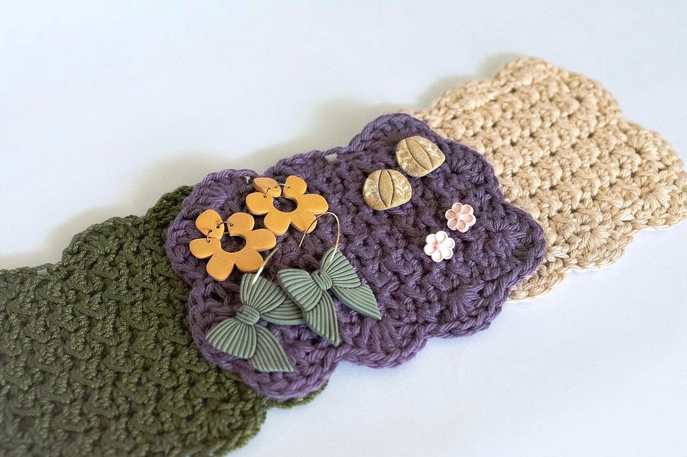 Crochet Studs/Earrings Display image 0
