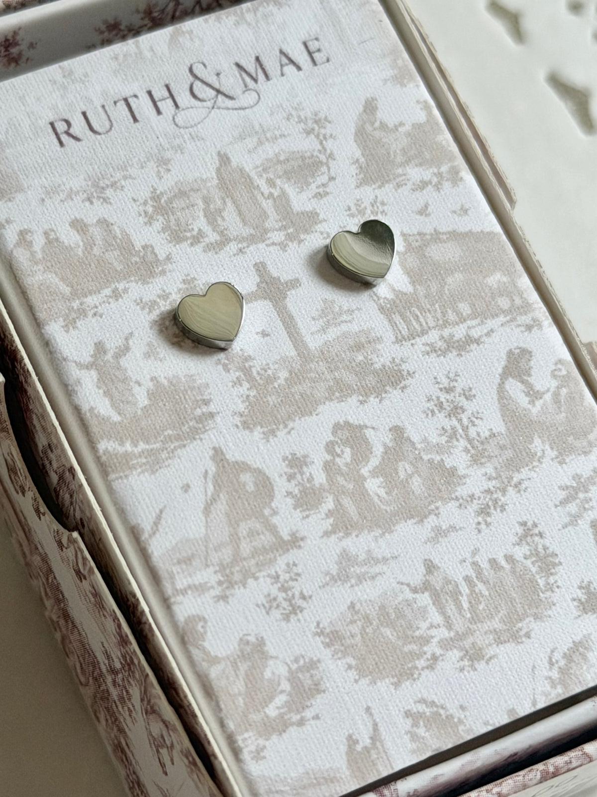 Dainty Heart Studs