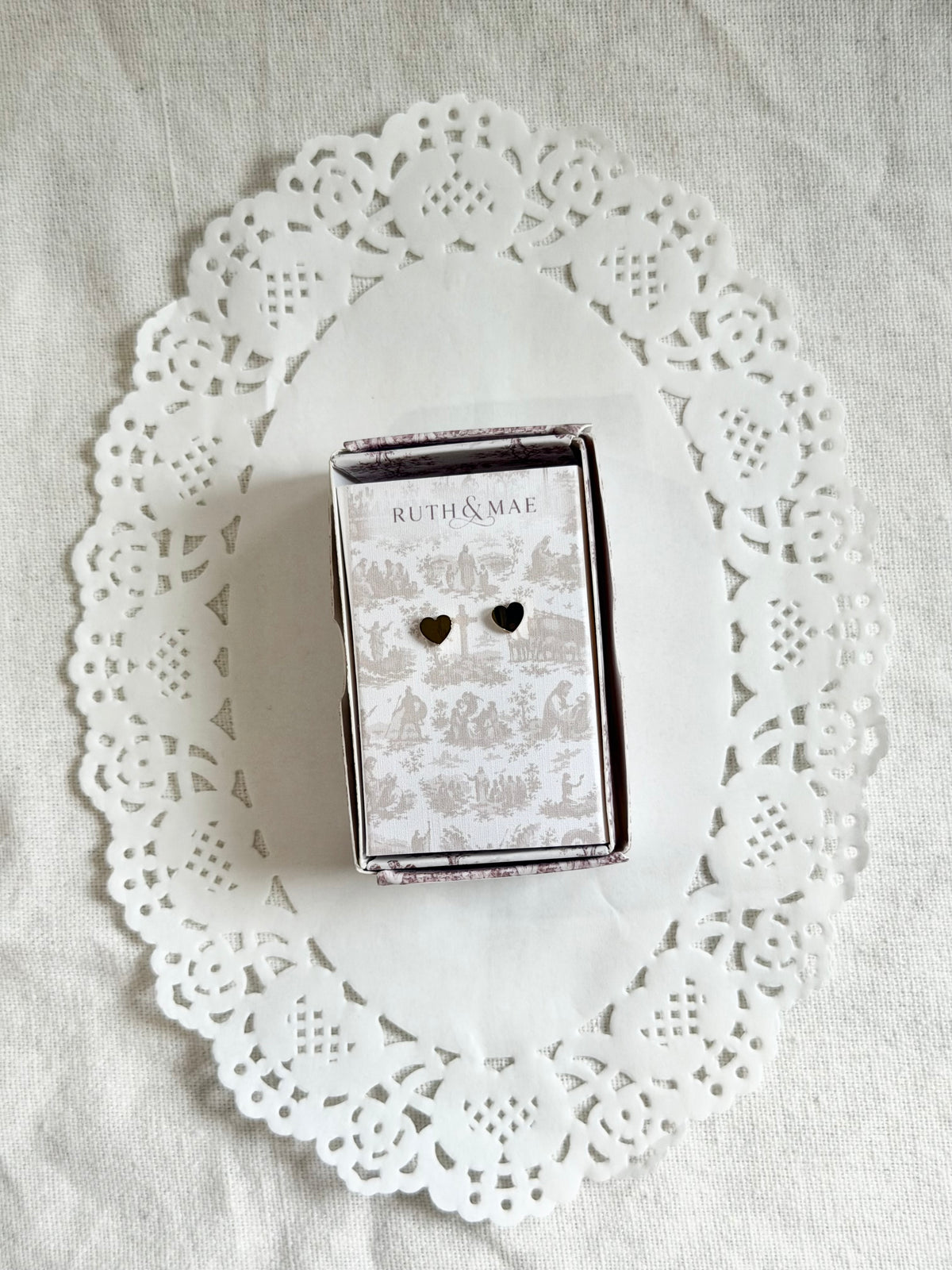 Dainty Heart Studs