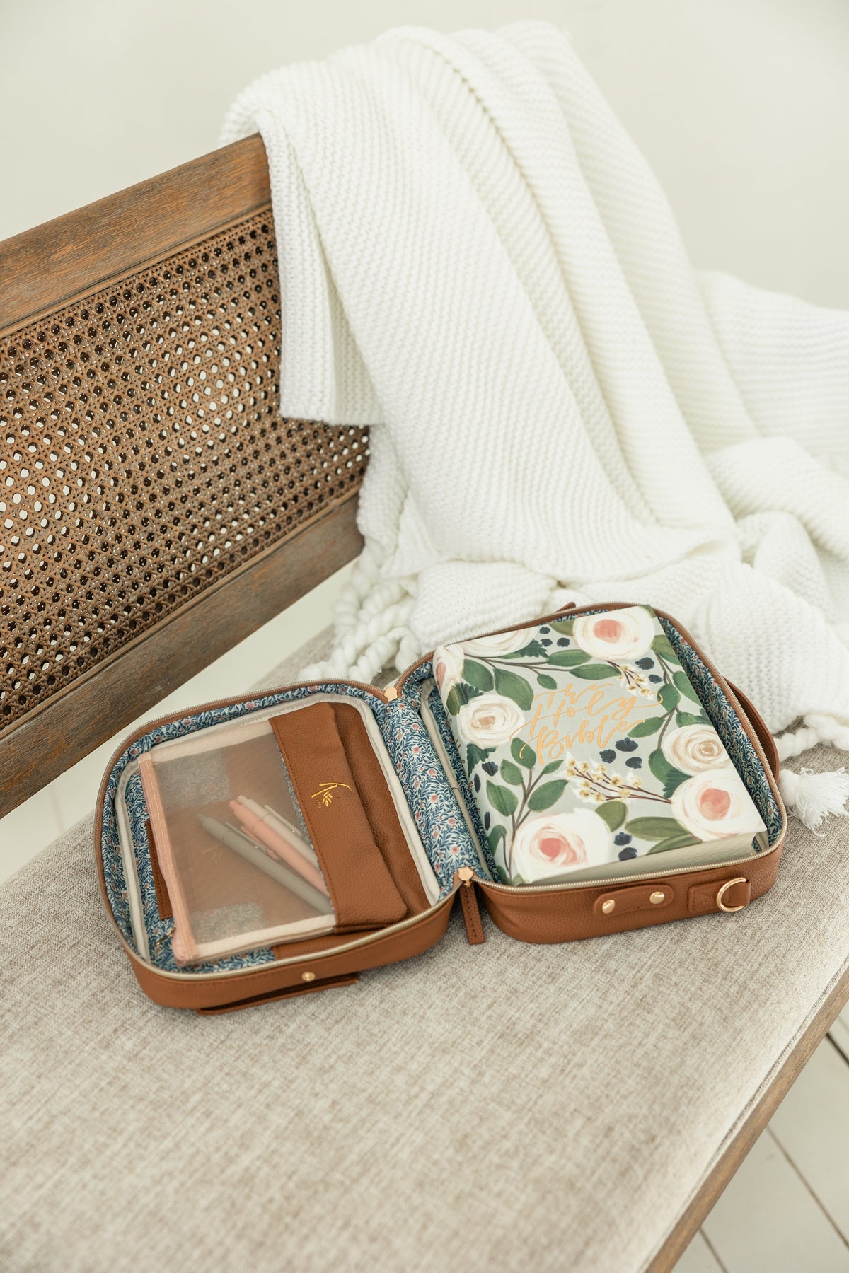 Bible Crossbody Bag (large capacity) - Almond