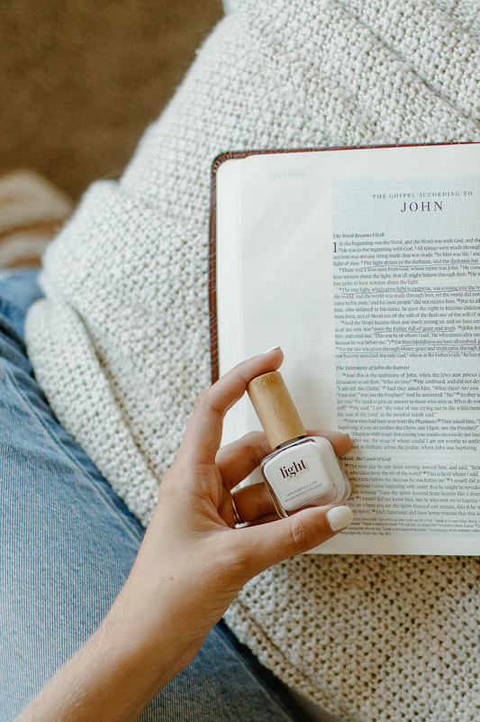Light - Nail Polish