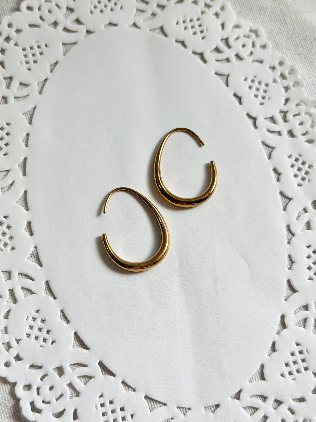 Abstract Hoops